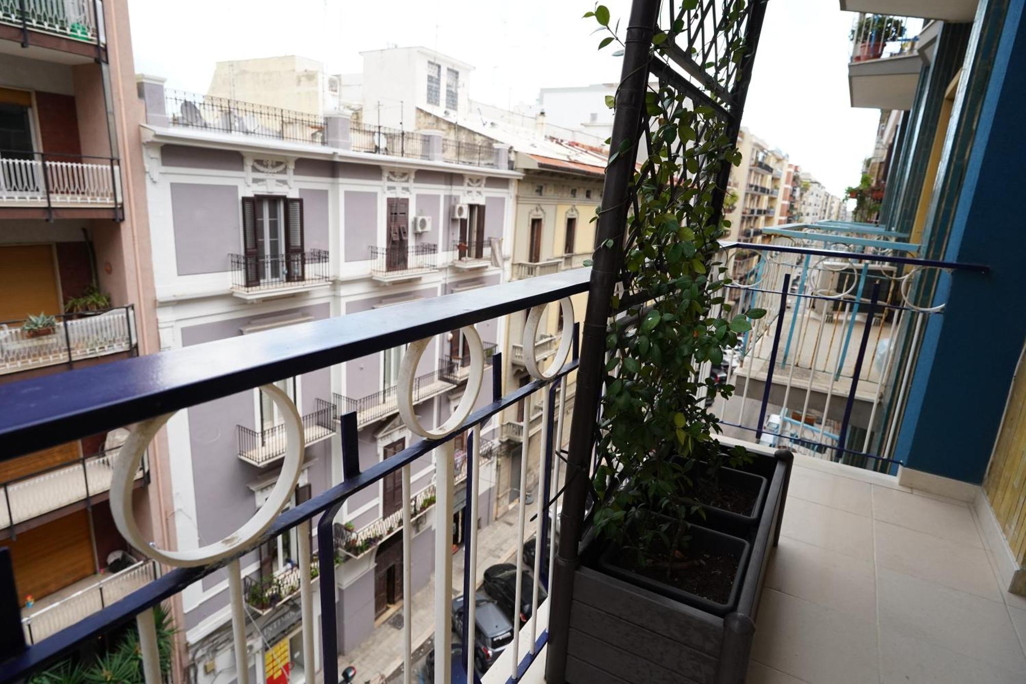 Abate Gimma Apartment 10 Minutes From St Nicholas Cathedral バーリ エクステリア 写真